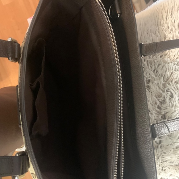 Gucci Brown Canvas Tote New with Strap - Picture 8 of 10